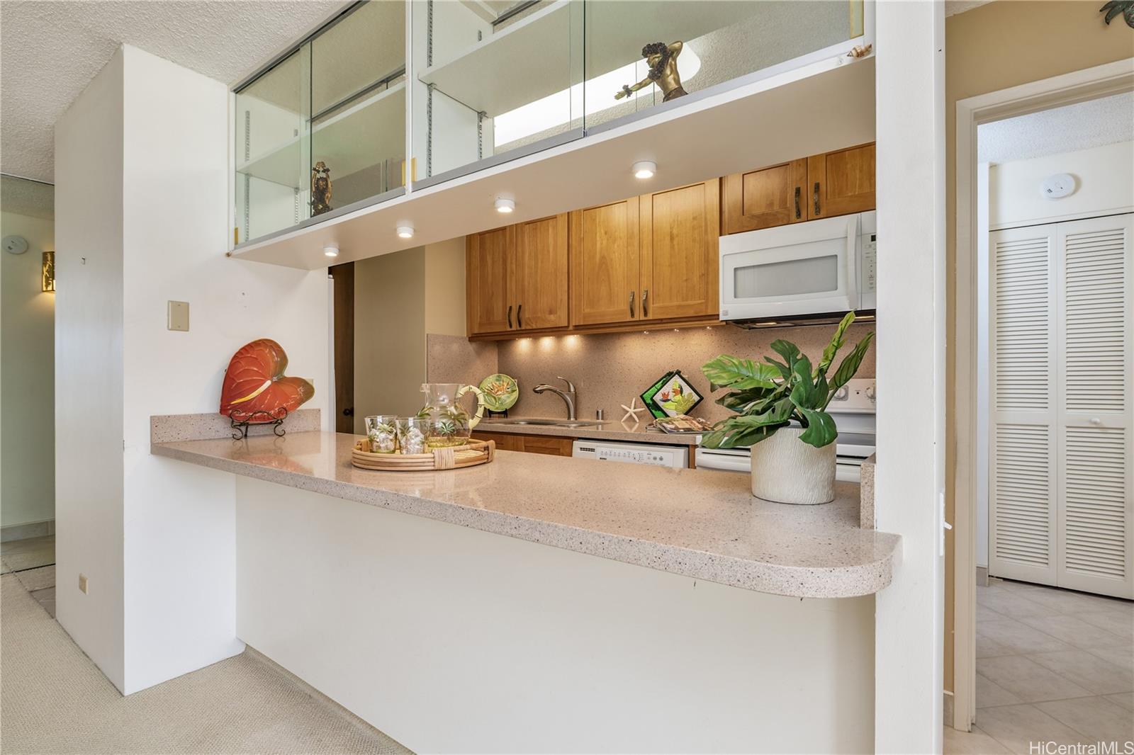 Discovery Bay condo # 3918, Honolulu, Hawaii - photo 10 of 25