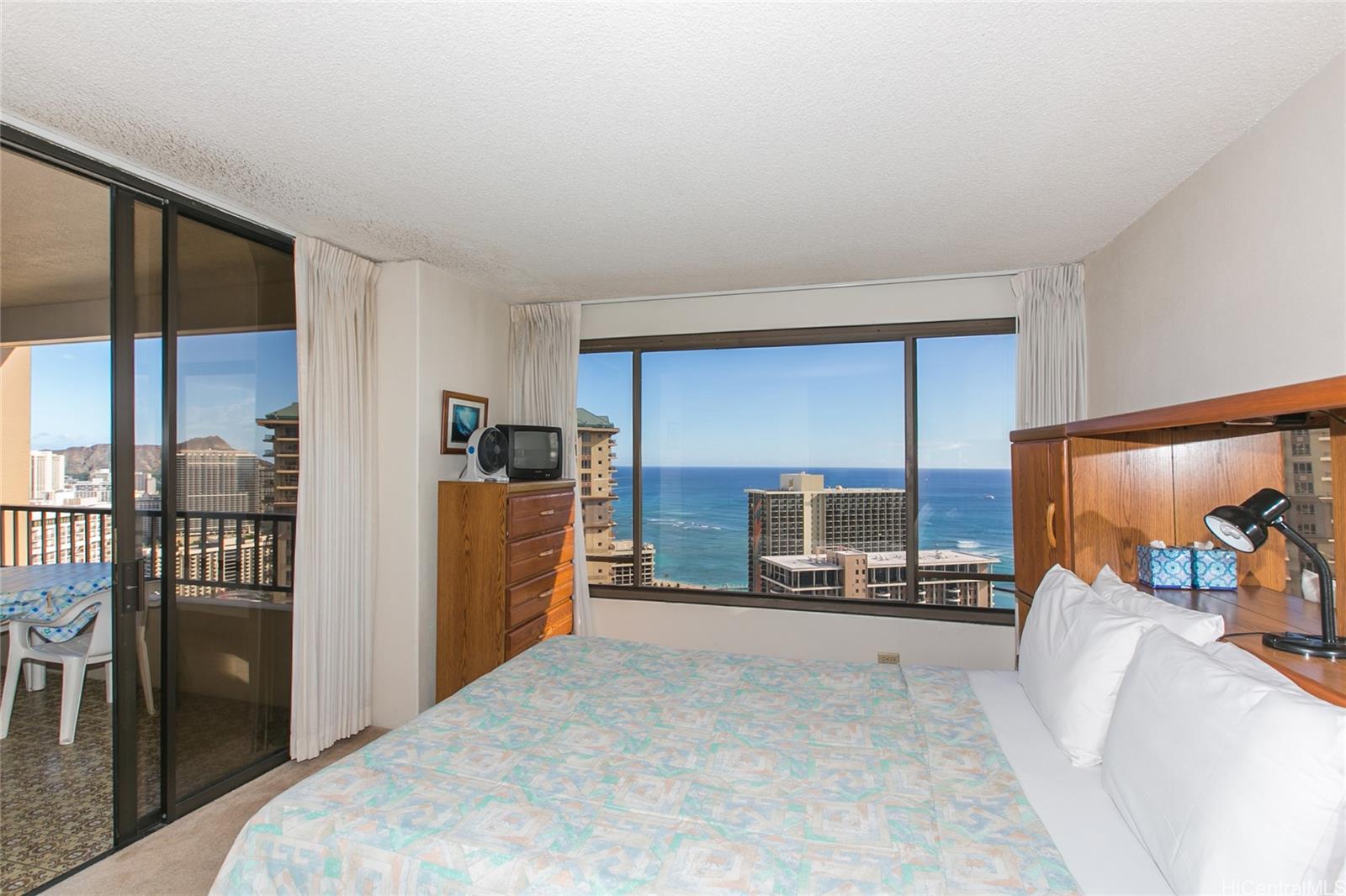 Discovery Bay 4012, 1778 Ala Moana Blvd, Honolulu Waikiki