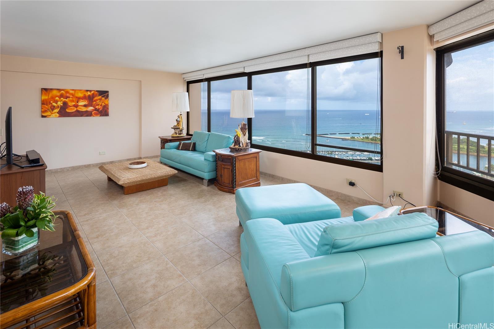 Discovery Bay condo # 4019, Honolulu, Hawaii - photo 5 of 25