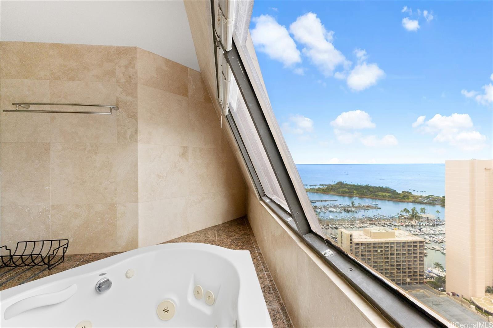 Discovery Bay condo # PH14, Honolulu, Hawaii - photo 13 of 20