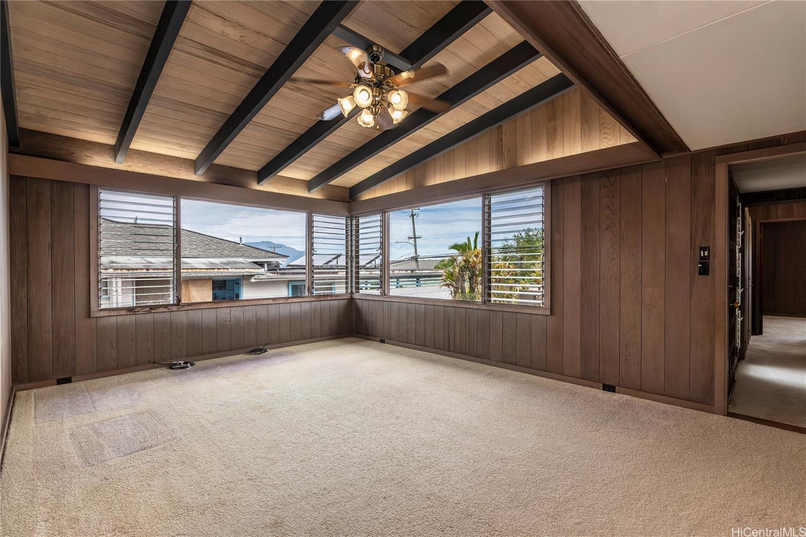 1781  California Ave Wahiawa Heights, Central home - photo 2 of 25