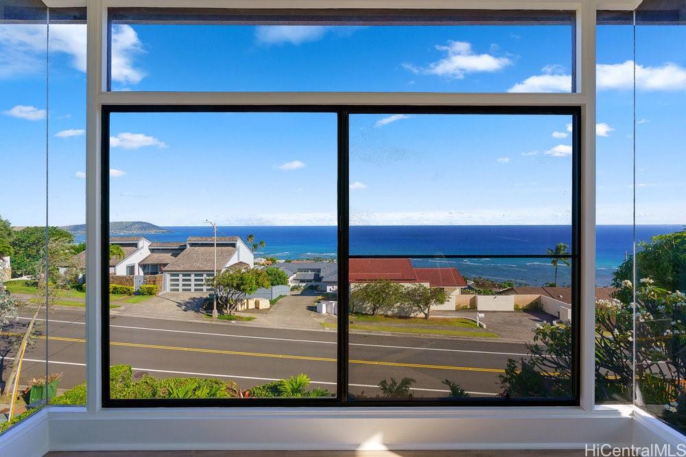 1782  Laukahi Street Waialae Iki, Diamond Head home - photo 11 of 25