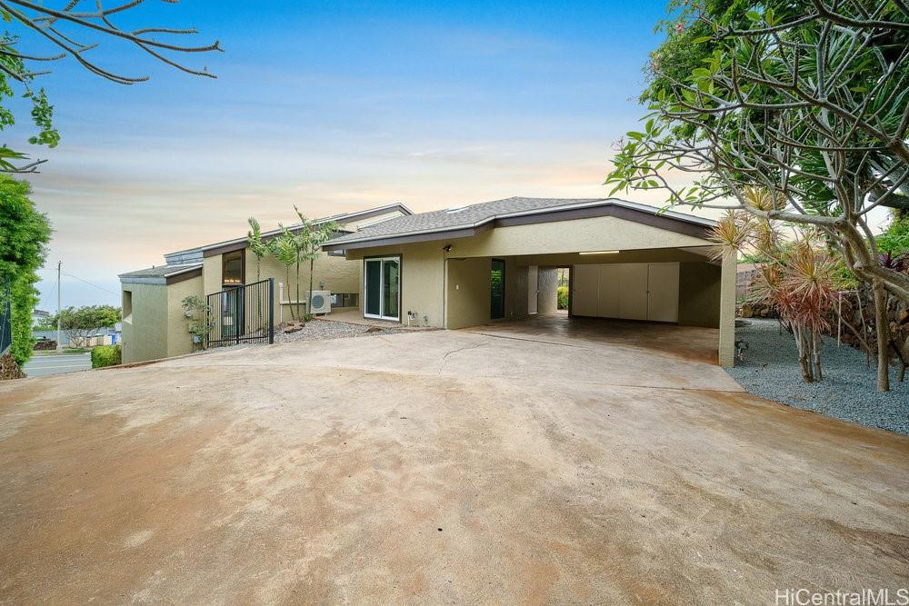 1782  Laukahi Street Waialae Iki, Diamond Head home - photo 22 of 25