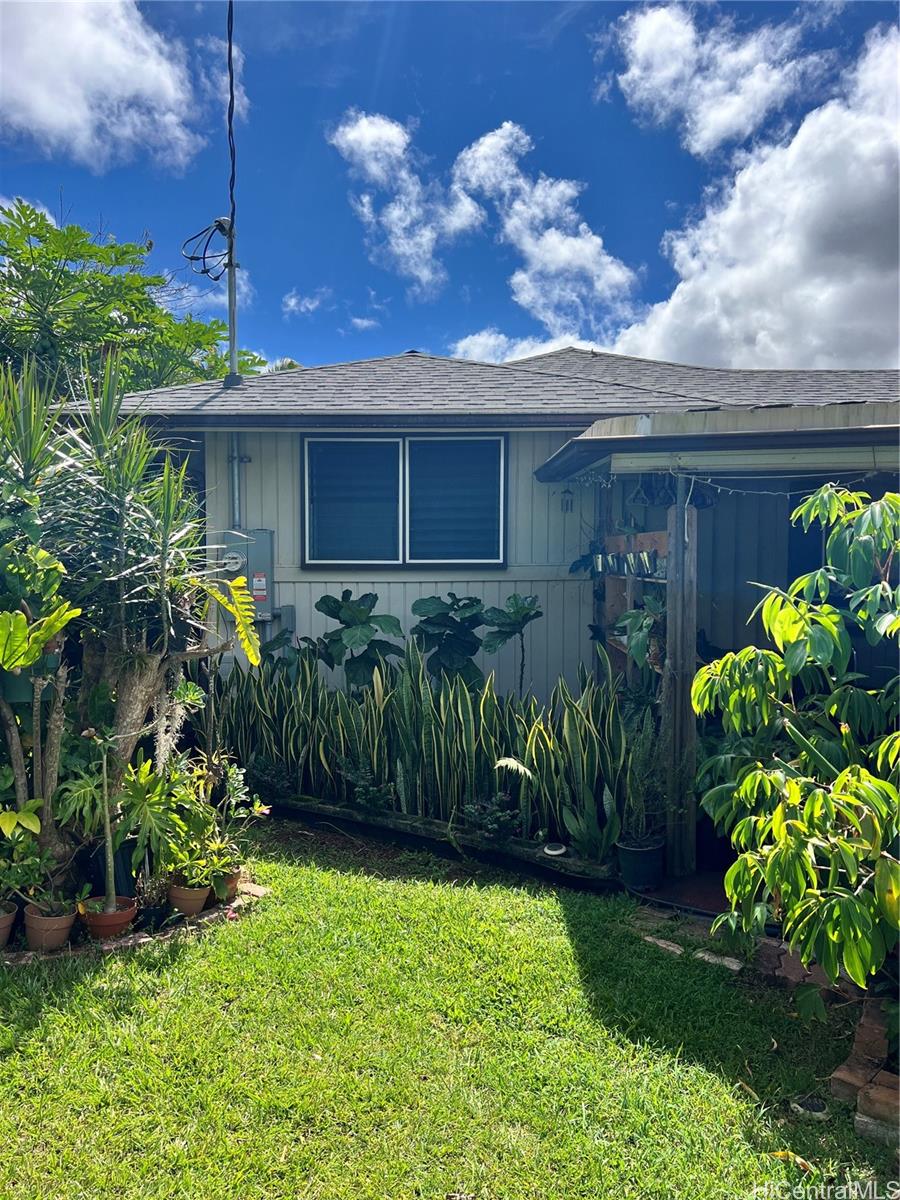 1785  Koikoi Street Wahiawa Heights, Central home - photo 2 of 25