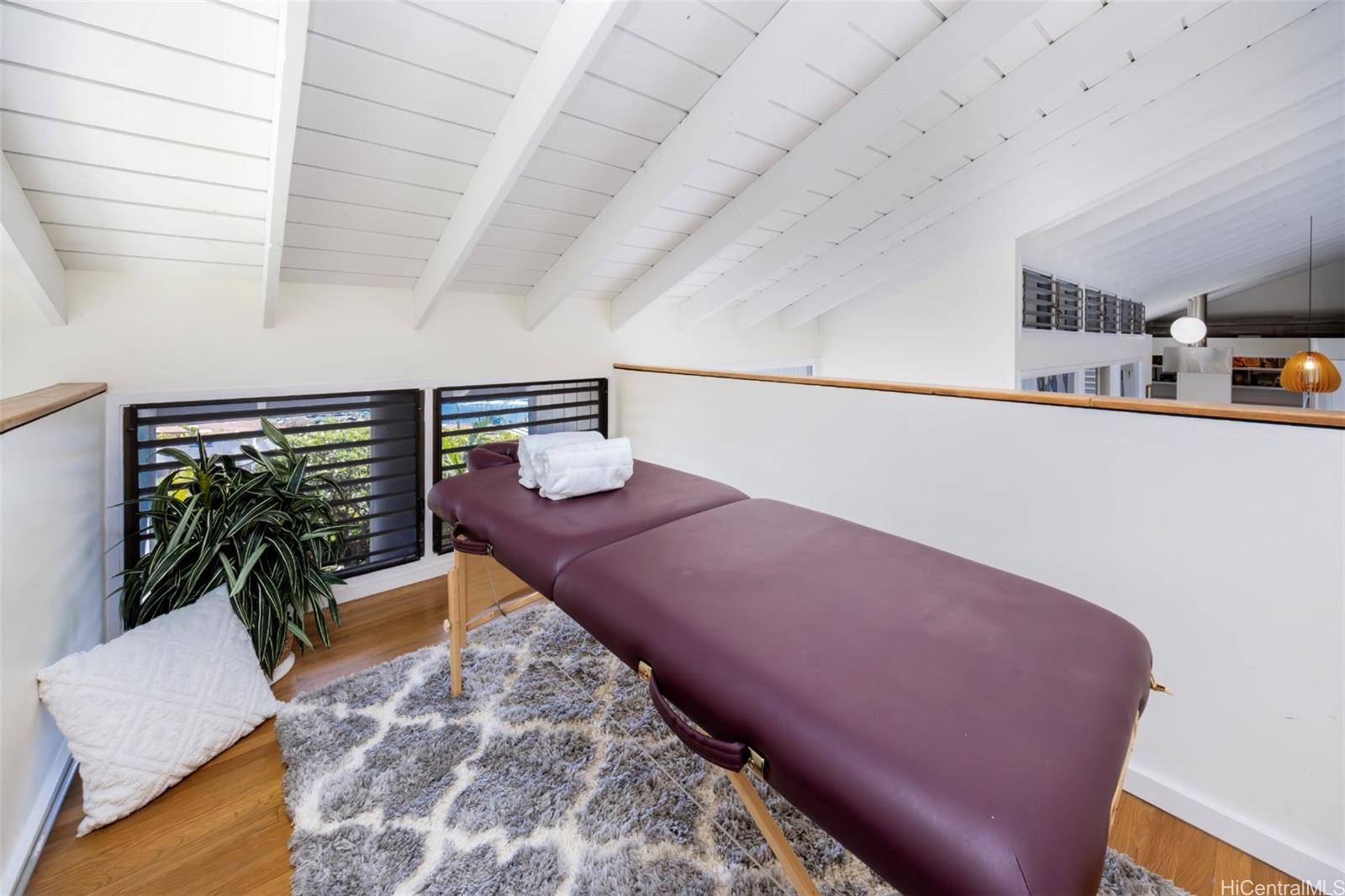 1789  Laukahi Street Waialae Iki, Diamond Head home - photo 11 of 24