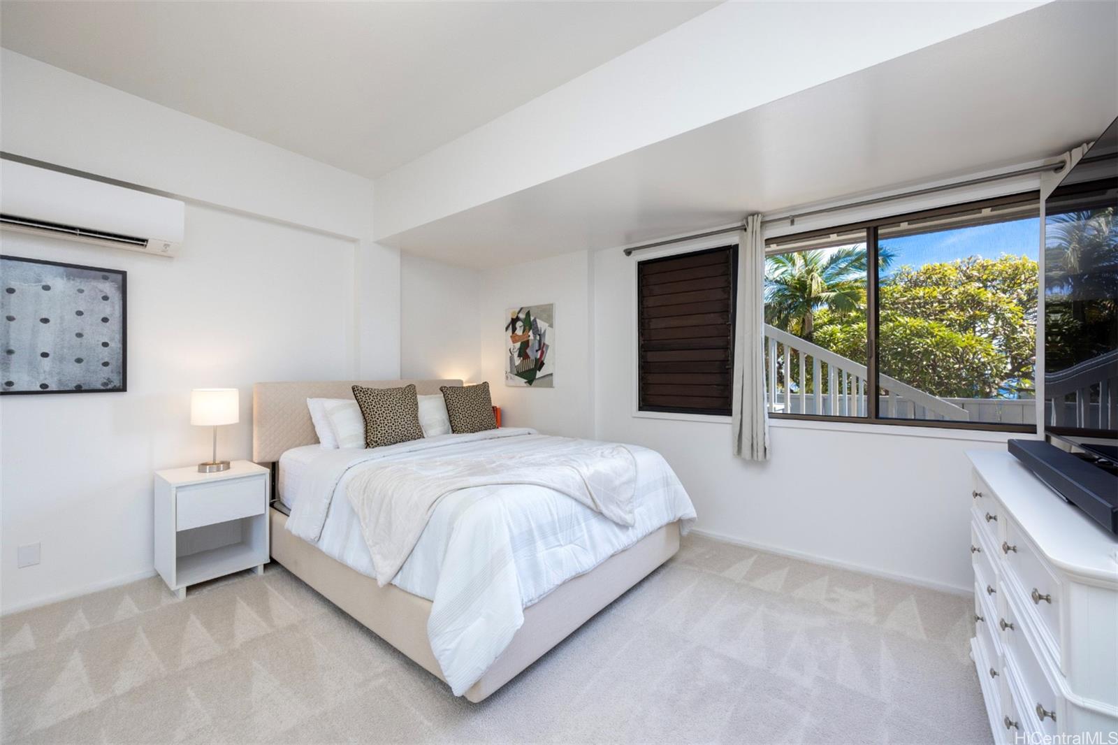 1789  Laukahi Street Waialae Iki, Diamond Head home - photo 22 of 24