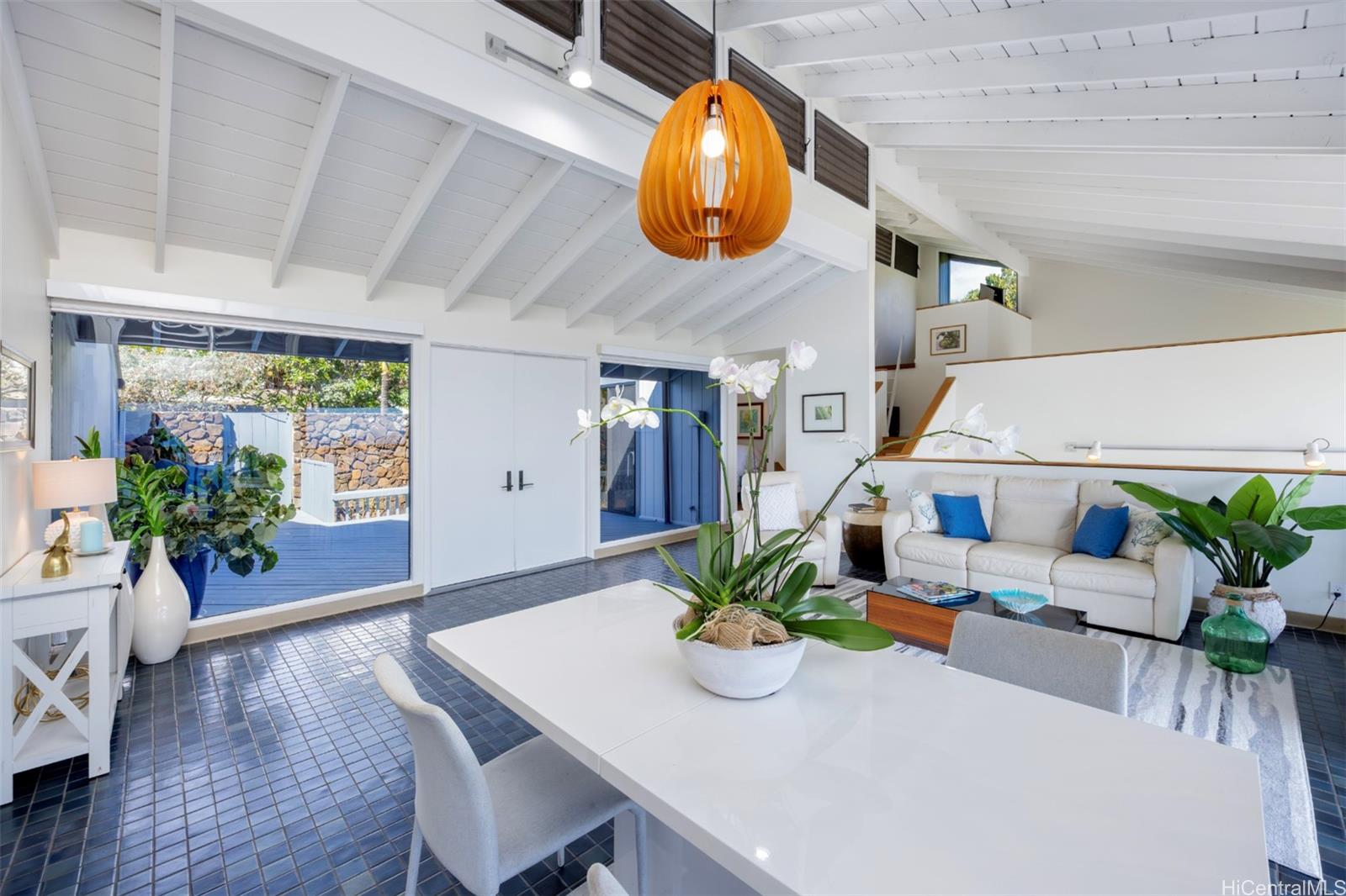 1789  Laukahi Street Waialae Iki, Diamond Head home - photo 7 of 24