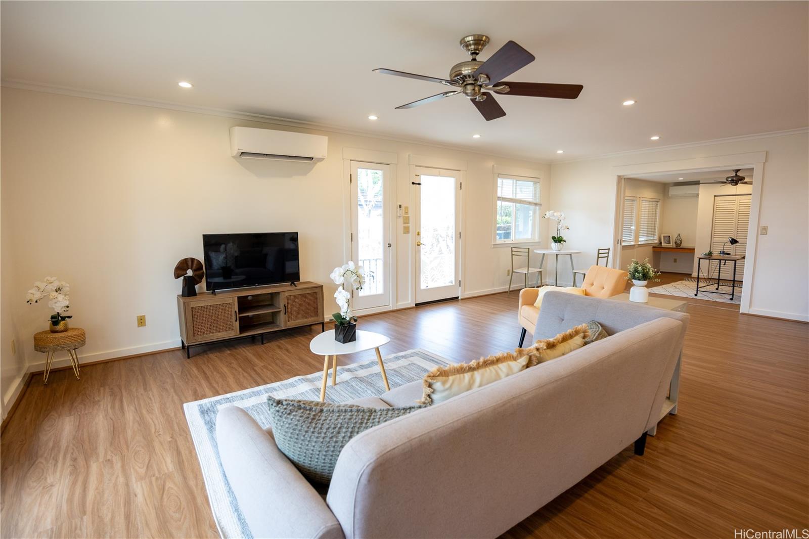 179  Nawiliwili Street Triangle, Hawaii Kai home - photo 2 of 25