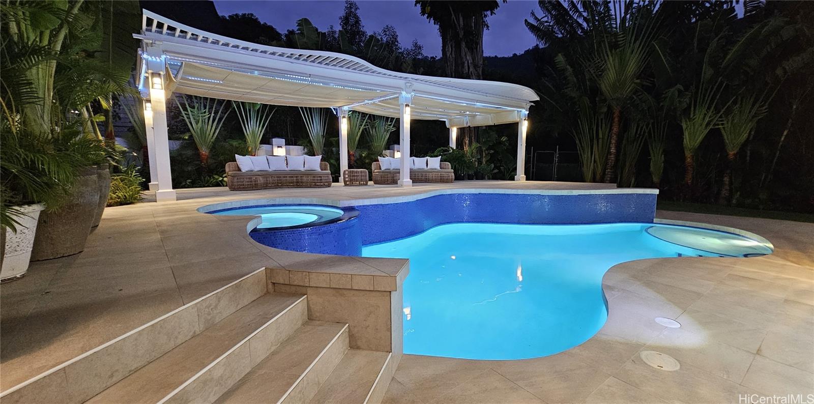 18  Homelani Place Dowsett, Honolulu home - photo 17 of 22