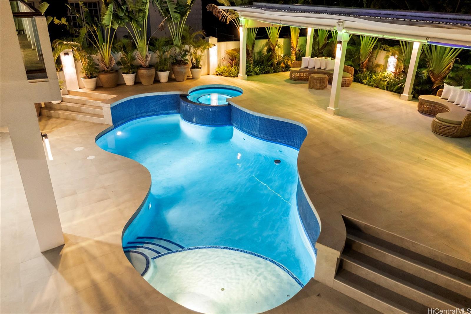 18  Homelani Place Dowsett, Honolulu home - photo 18 of 24