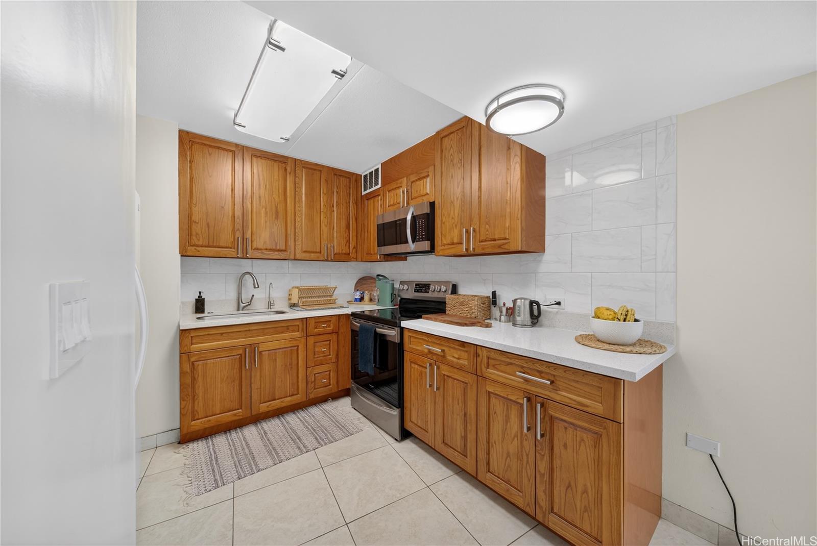 Pomaikai condo # 5B, Honolulu, Hawaii - photo 12 of 19