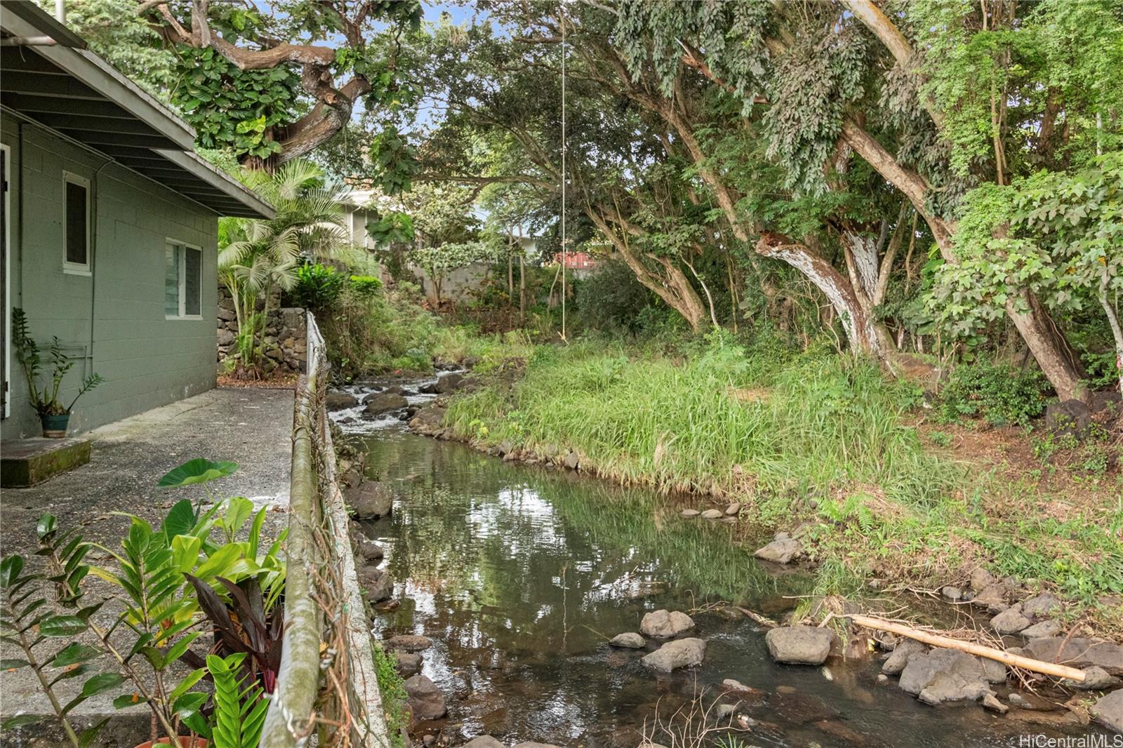 1805  Alu Place Kalihi-upper, Honolulu home - photo 23 of 25