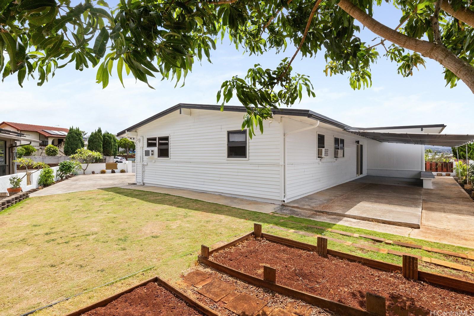 1806  Hoolaa Way Pearl City-upper, PearlCity home - photo 23 of 25
