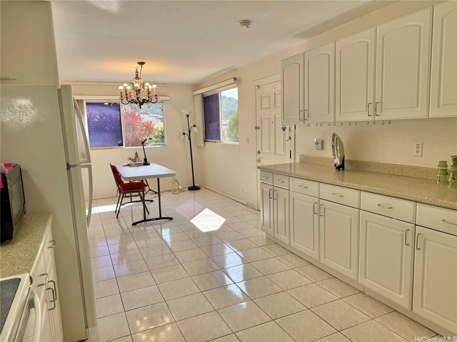 1806  Palolo Ave Palolo, Diamond Head home - photo 24 of 25