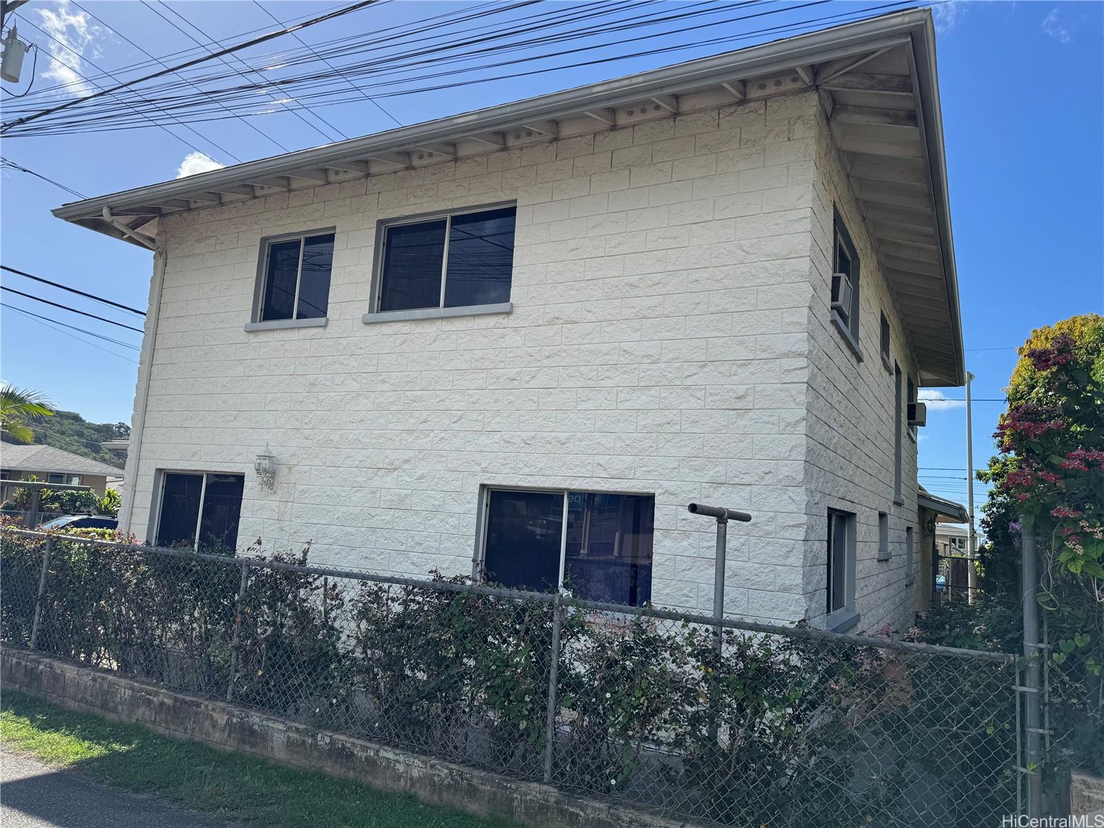 1806  Palolo Ave Palolo, Diamond Head home - photo 8 of 25