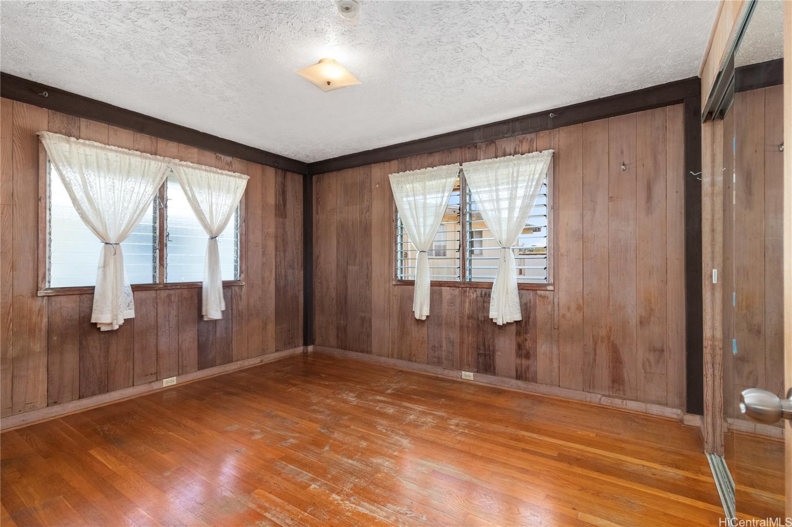 1808  Lakapu Street Kalihi-lower, Honolulu home - photo 11 of 22