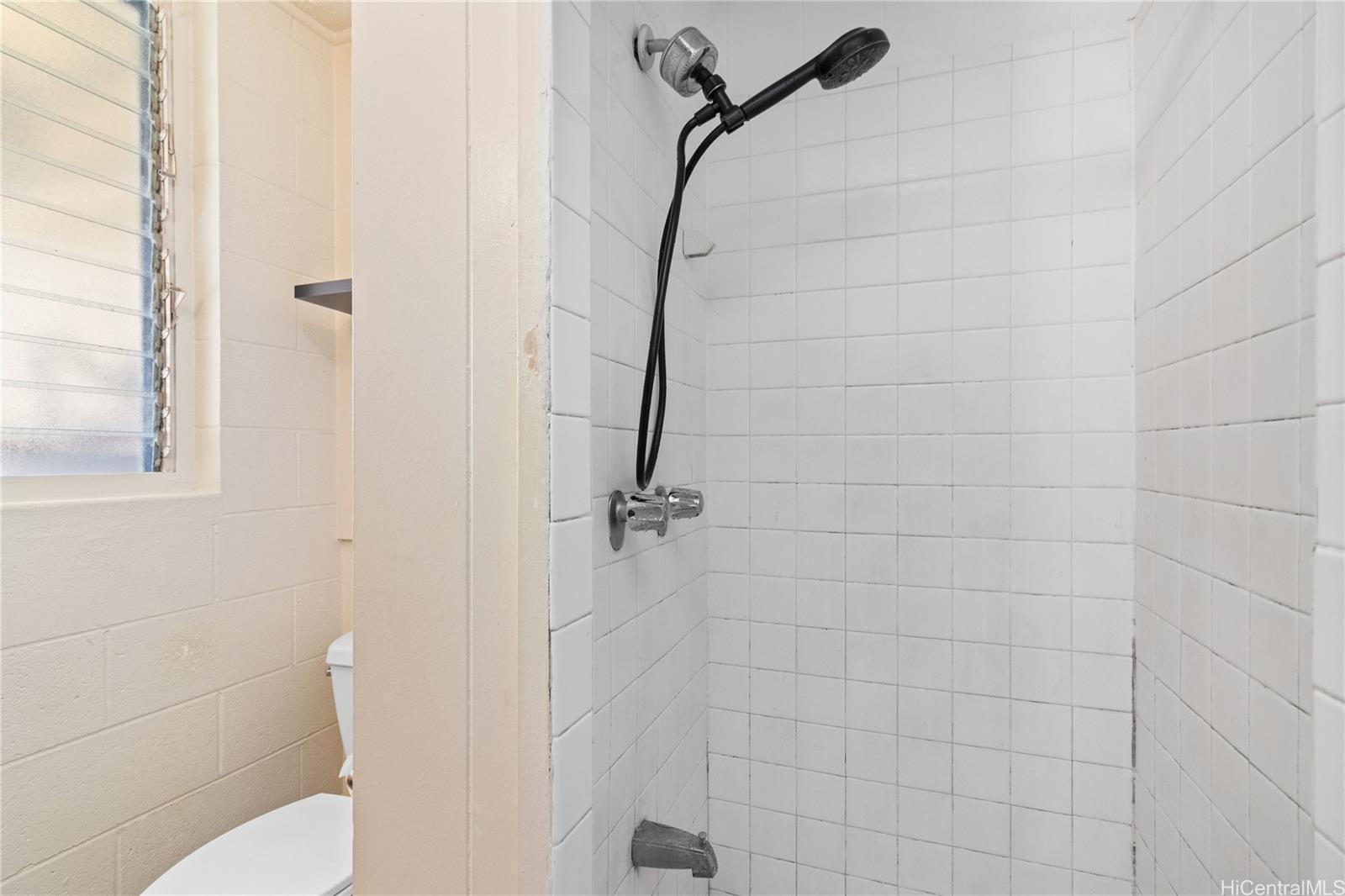 1808  Lakapu Street Kalihi-lower, Honolulu home - photo 16 of 22