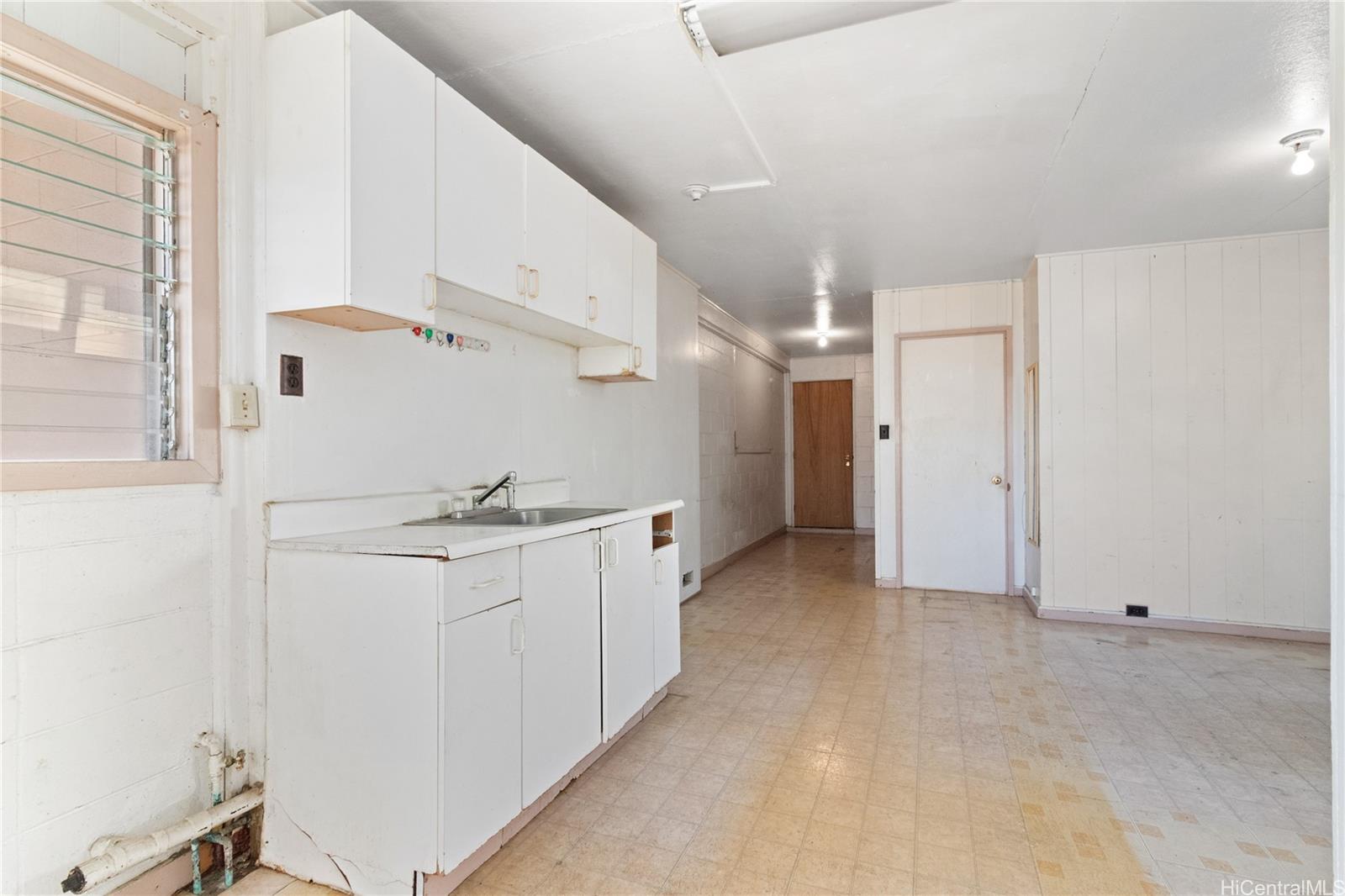 1808  Lakapu Street Kalihi-lower, Honolulu home - photo 20 of 22