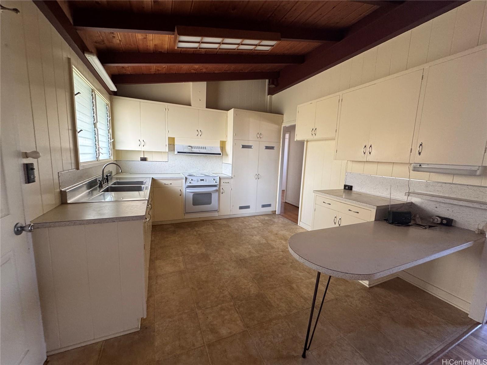 1812  Fernandez Street Kalihi-lower, Honolulu home - photo 8 of 15