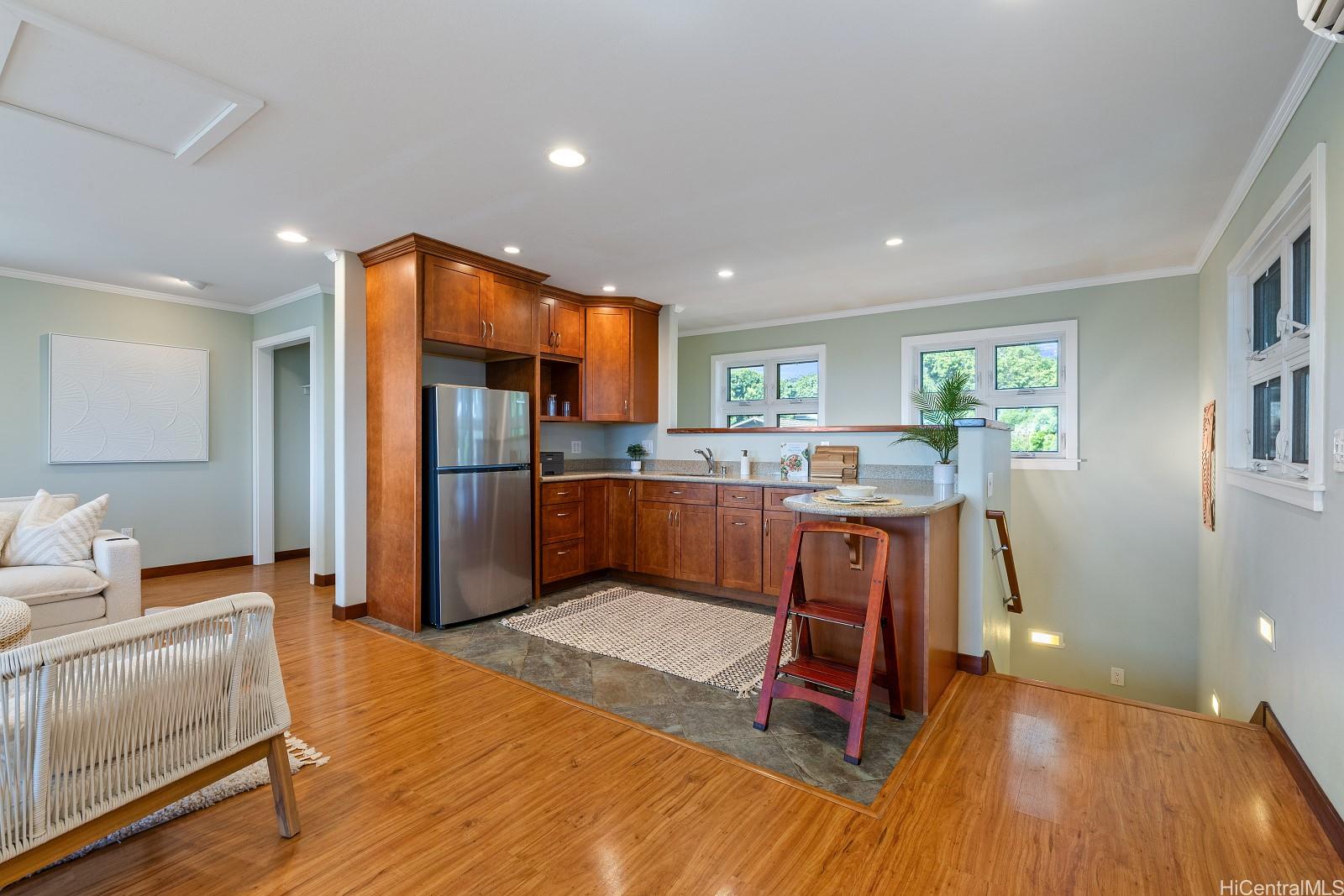 1812  Makuakane Street Kamehameha Heights, Honolulu home - photo 9 of 25