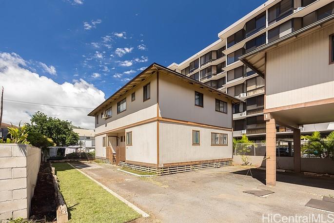 1812  Waiola St Mccully, Honolulu home - photo 23 of 25