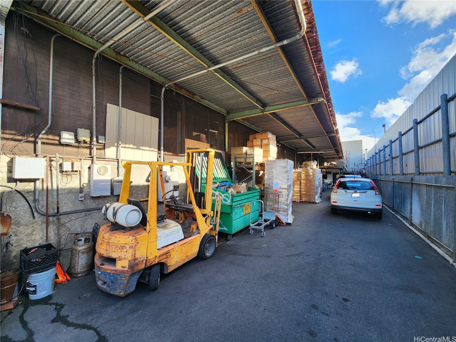 1818 Kahai St Honolulu Oahu commercial real estate photo4 of 8