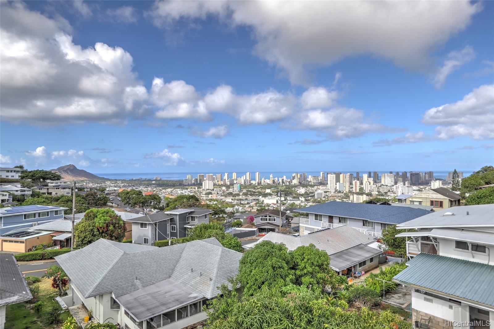 1818 St Louis Drive , Honolulu, Hi 96816 St. Louis