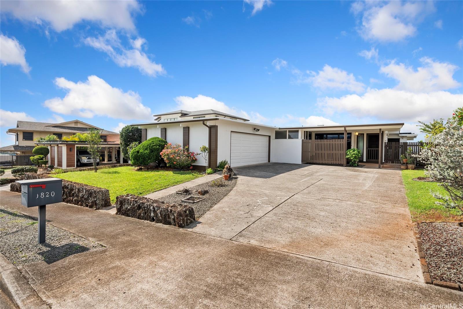 1820  Hookoe Street Pearl City-upper, PearlCity home - photo 21 of 25
