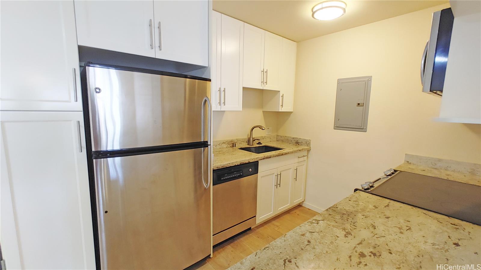 1820 Kaioo Dr Honolulu - Rental - photo 5 of 21