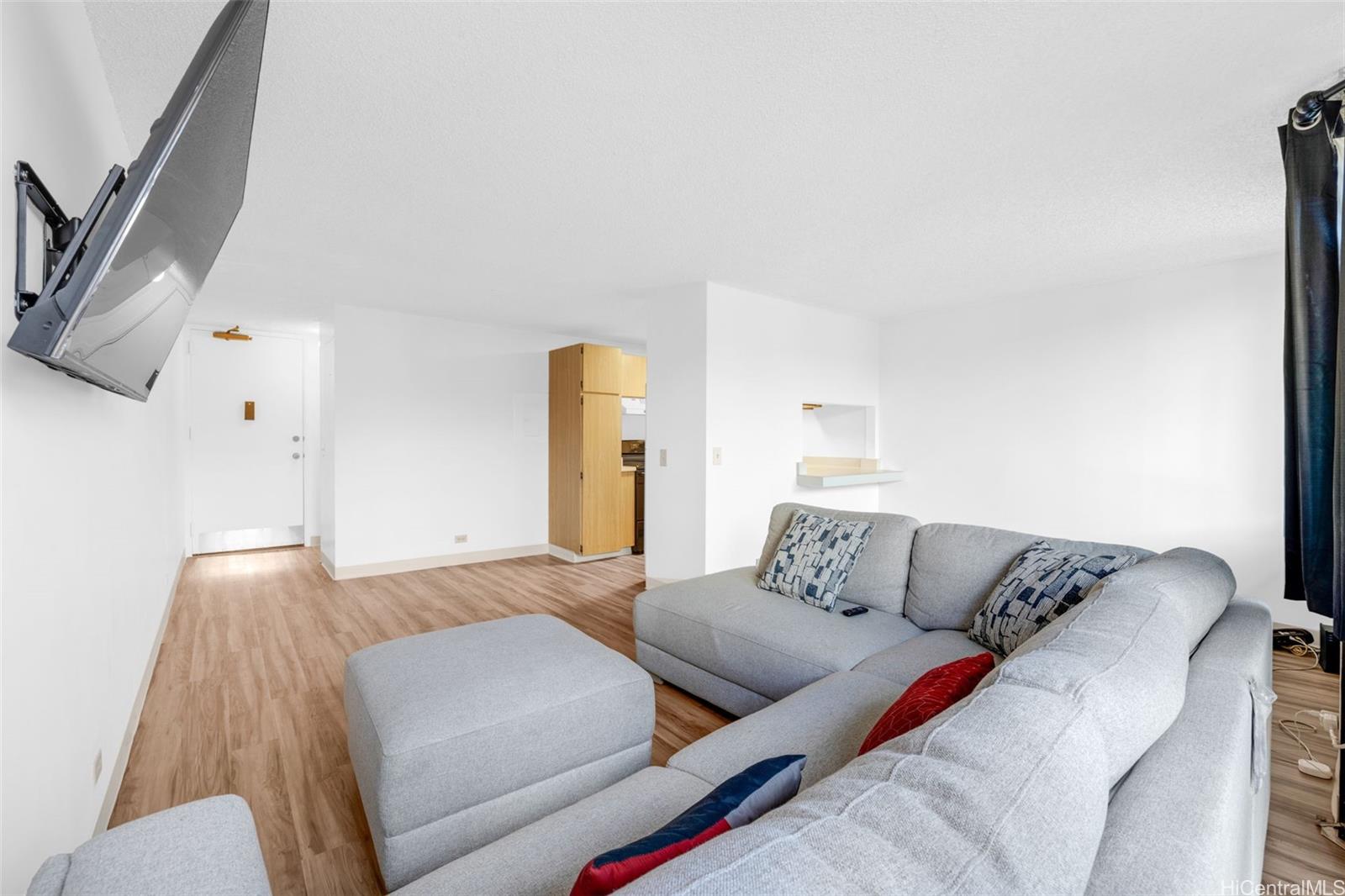 1820 Waiola St Honolulu - Rental - photo 14 of 17