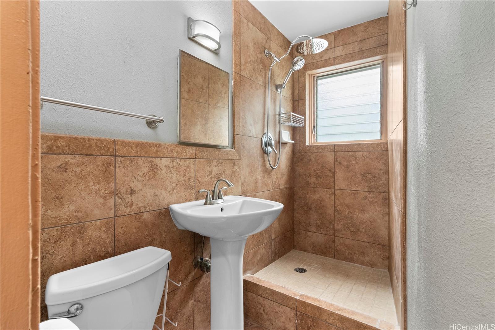 Hawaiiana Gardens condo # 204, Honolulu, Hawaii - photo 9 of 14