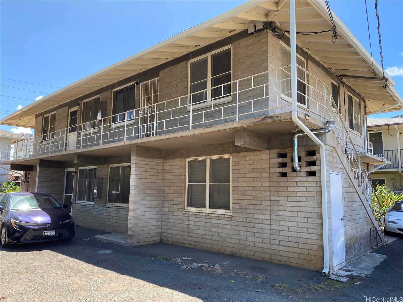 1825 Fern Street Honolulu - Rental - photo 2 of 18