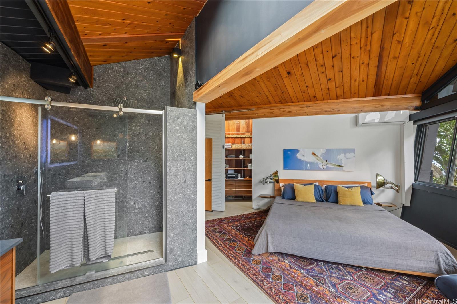 1826  Laukahi Street Waialae Iki, Diamond Head home - photo 16 of 25