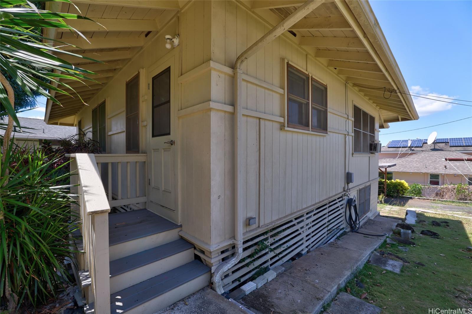 1827  Waihee Street Kamehameha Heights, Honolulu home - photo 6 of 22