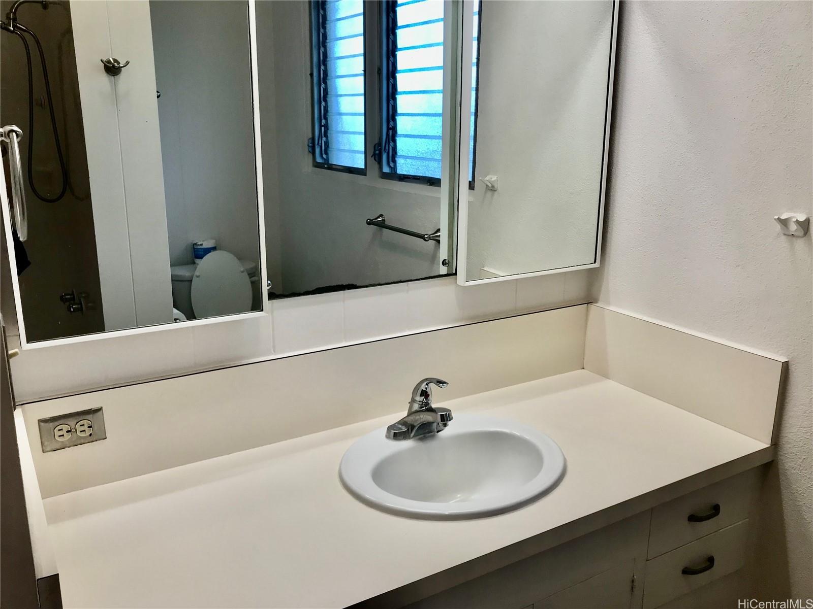 1829 Alewa Drive Honolulu - Rental - photo 11 of 18