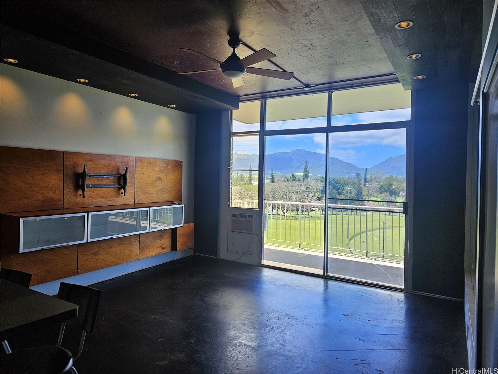 Kemoo By Lake condo # 1002, Wahiawa, Hawaii - photo 3 of 12