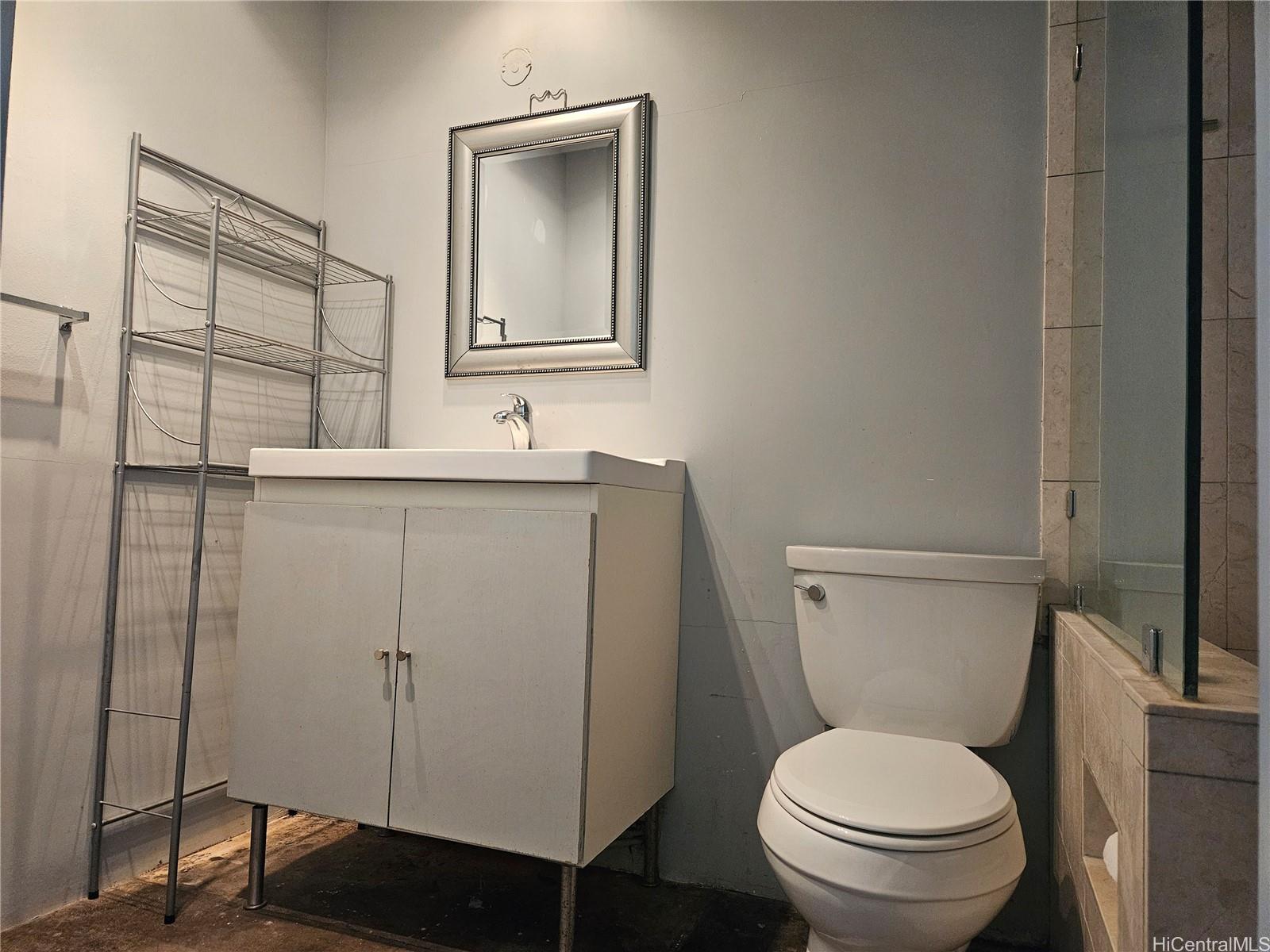 Kemoo By Lake condo # 1002, Wahiawa, Hawaii - photo 5 of 12