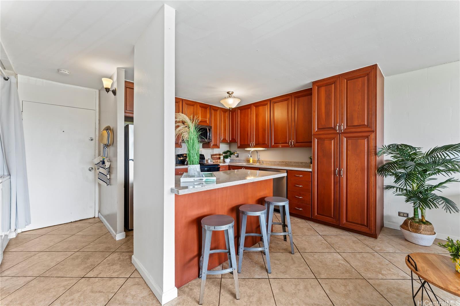 Kemoo By Lake condo # 606, Wahiawa, Hawaii - photo 6 of 17