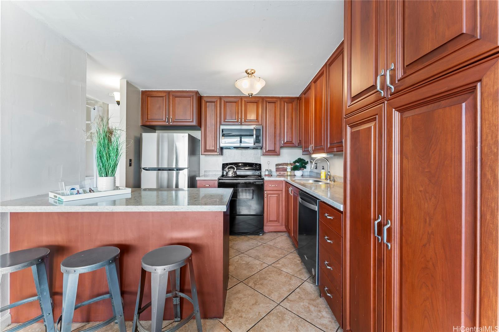 Kemoo By Lake condo # 606, Wahiawa, Hawaii - photo 7 of 17