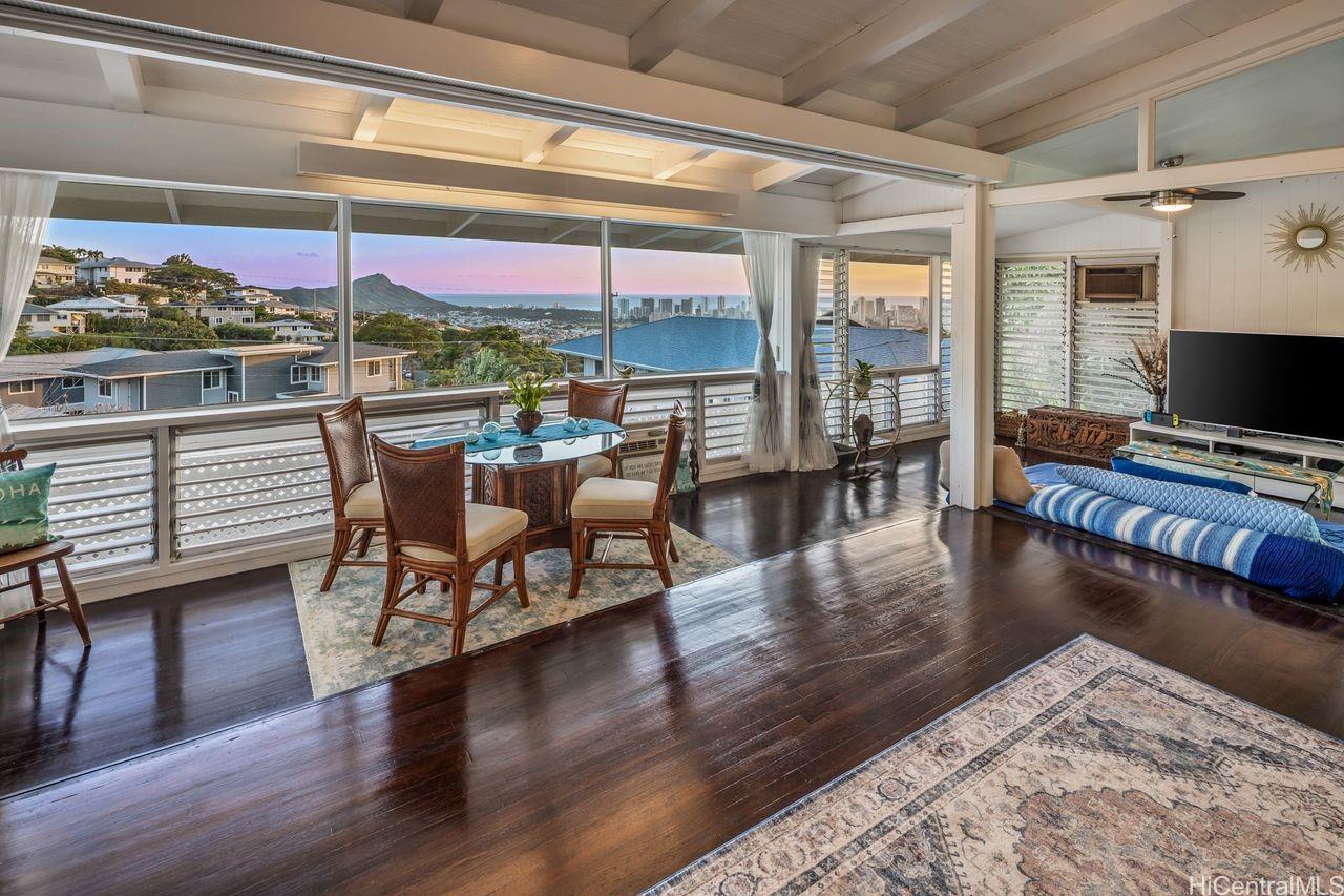 1834  St Louis Drive St. Louis, Diamond Head home - photo 3 of 20