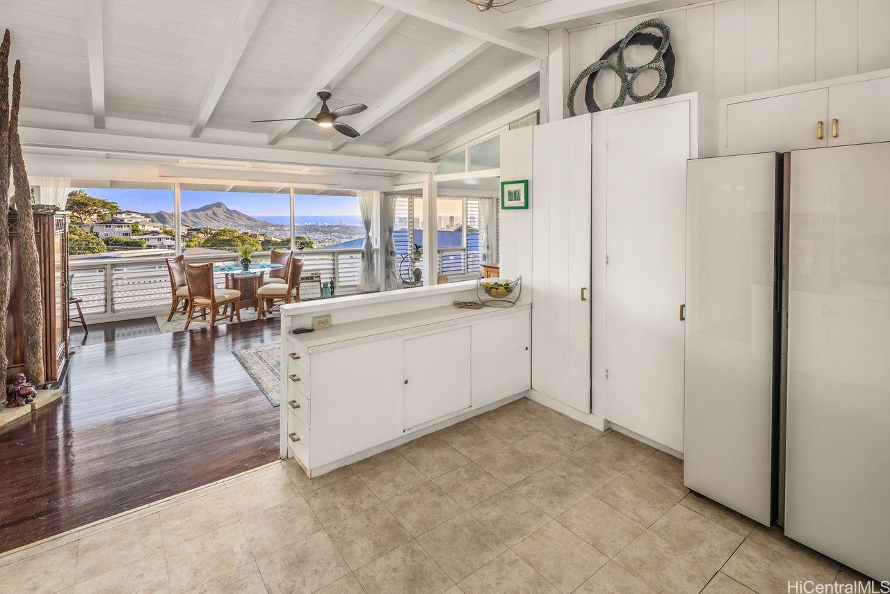 1834  St Louis Drive St. Louis, Diamond Head home - photo 5 of 20