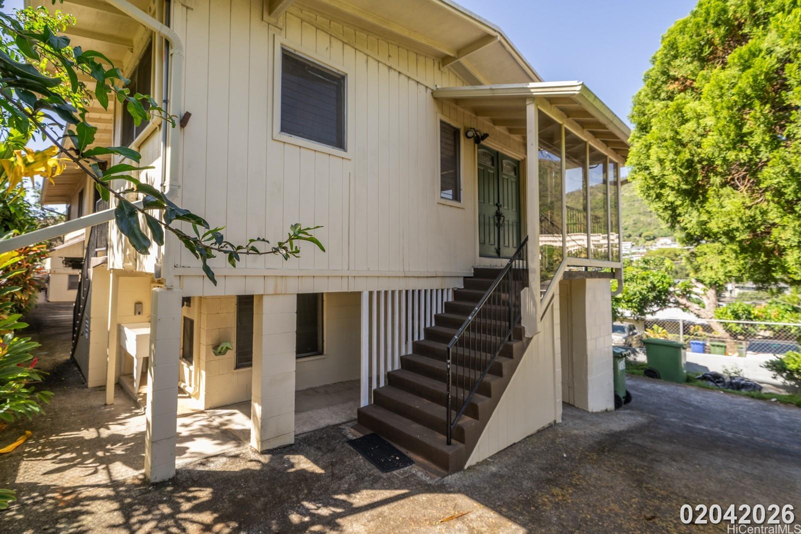 1835 Akone Pl Honolulu - Rental - photo 2 of 25