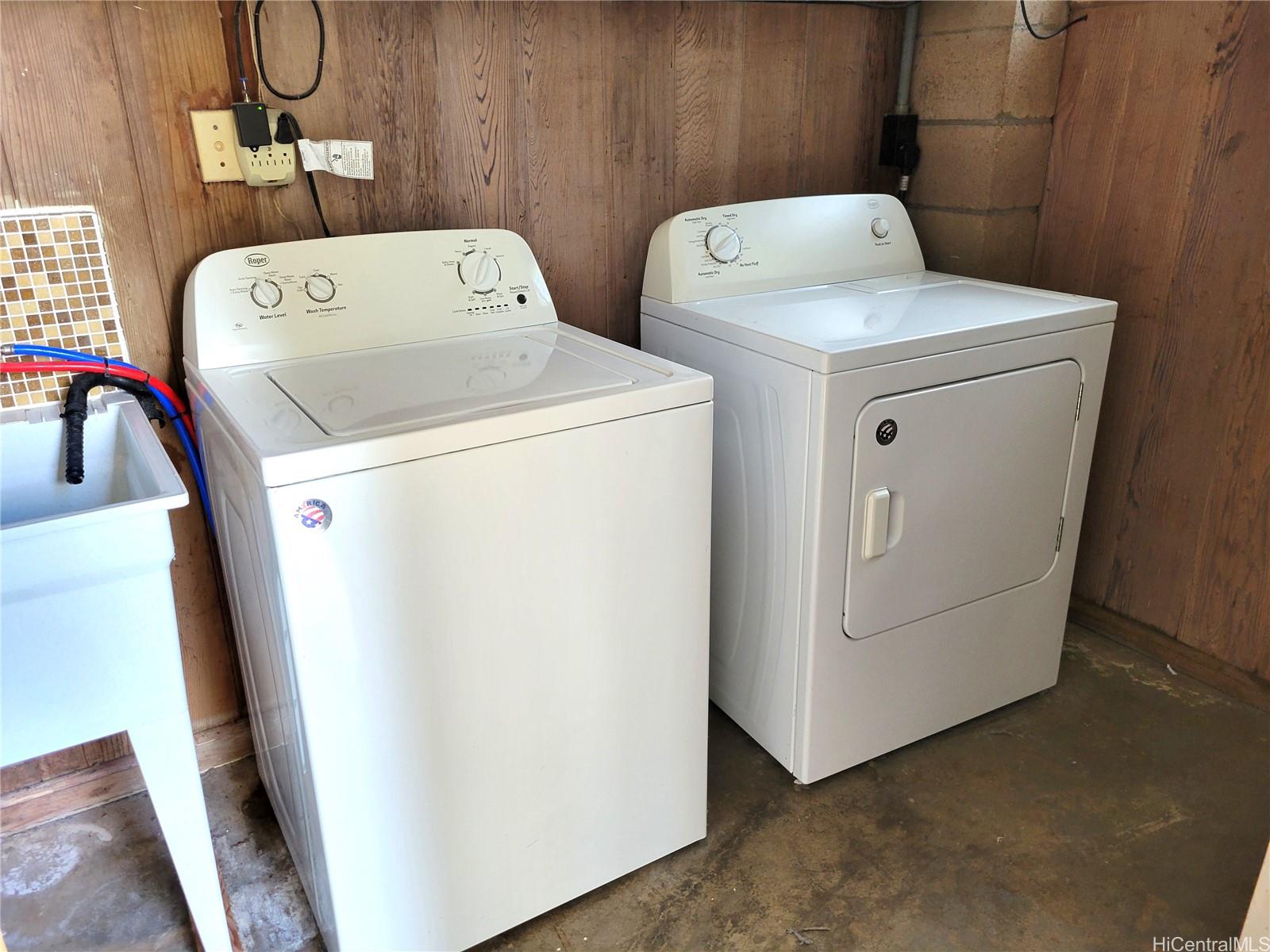 1835 Ala Aolani Street Honolulu - Rental - photo 15 of 18