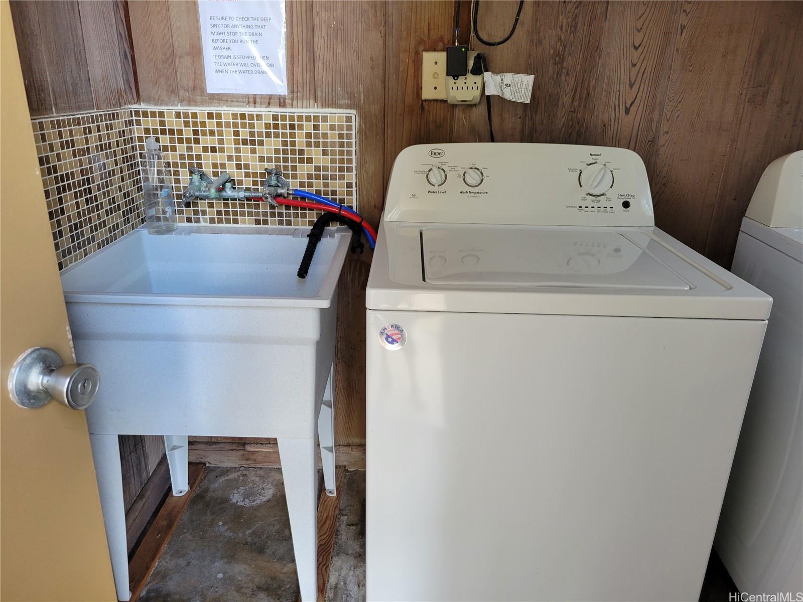 1835 Ala Aolani Street Honolulu - Rental - photo 16 of 18