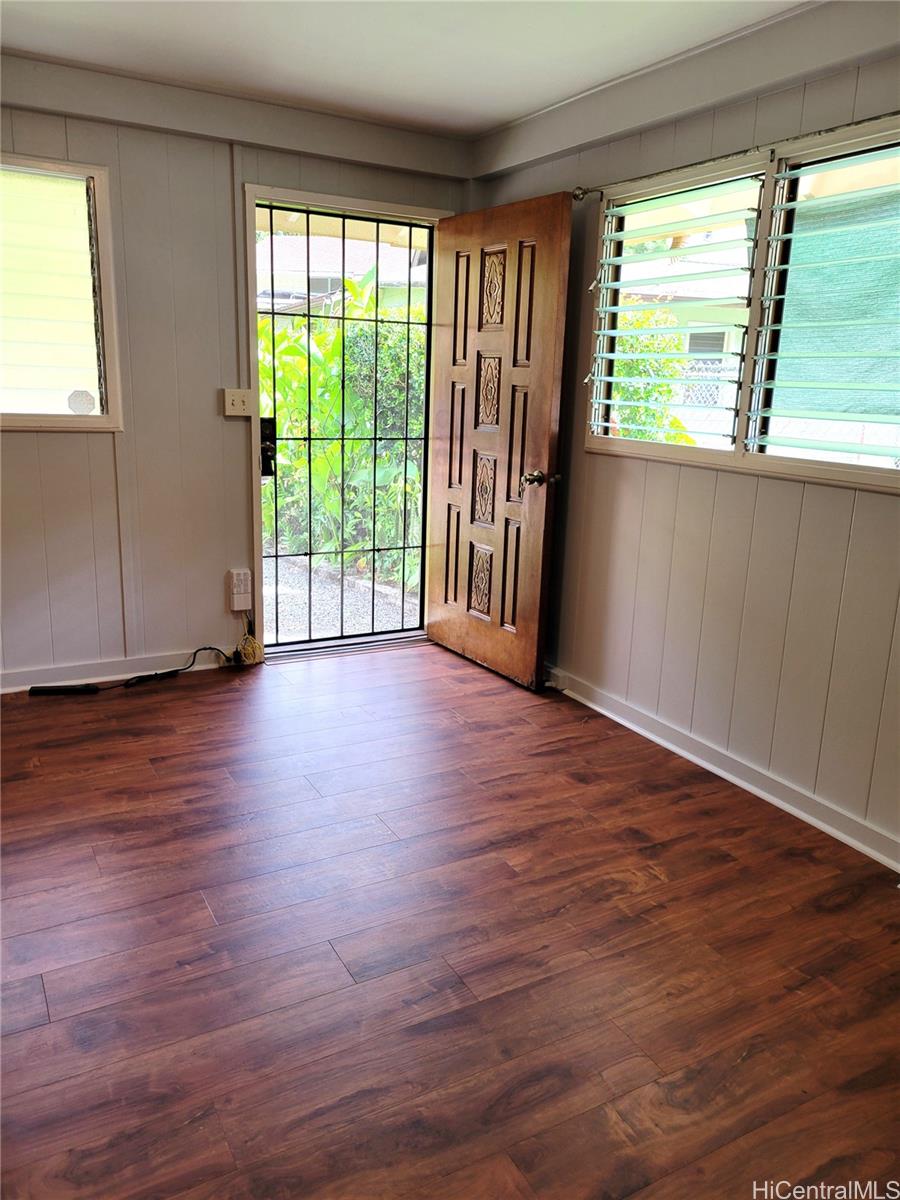 1835 Ala Aolani Street Honolulu - Rental - photo 4 of 18