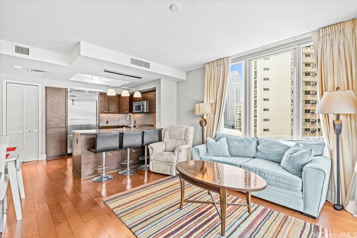 Allure Waikiki condo # 1011, Honolulu, Hawaii - photo 4 of 25