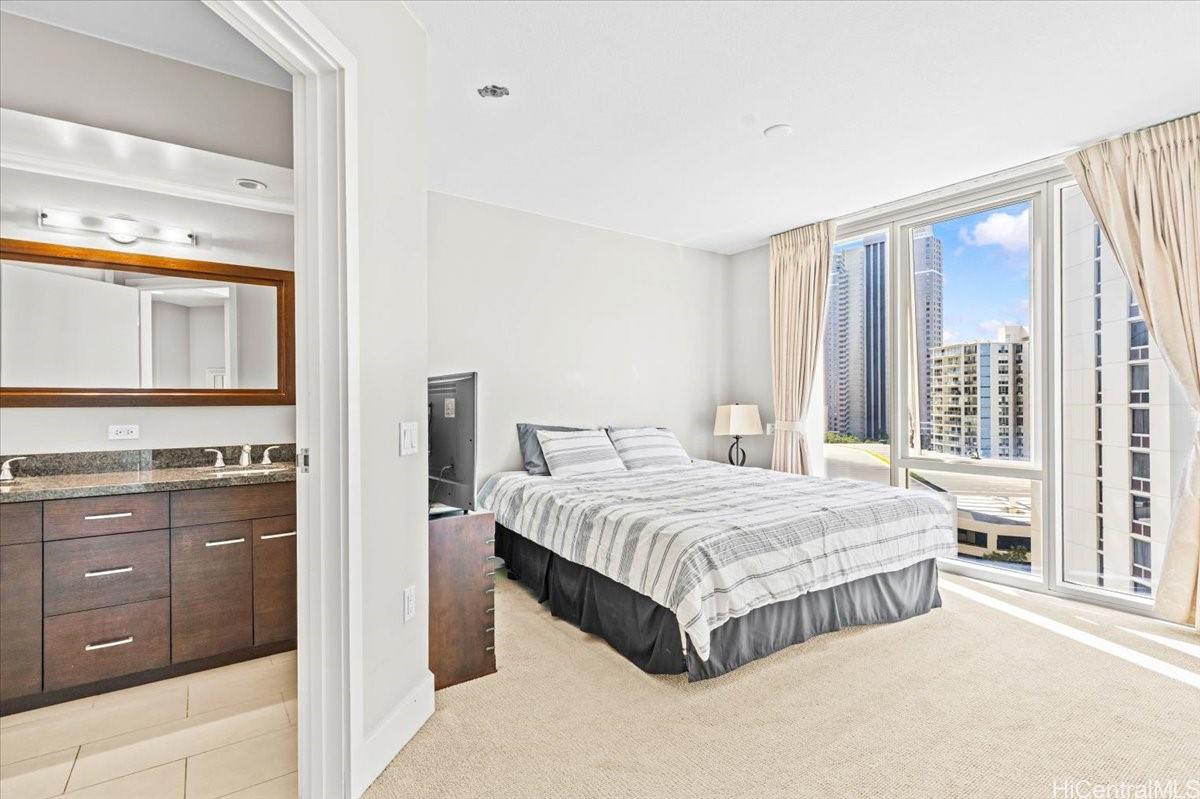 Allure Waikiki condo # 1011, Honolulu, Hawaii - photo 7 of 25