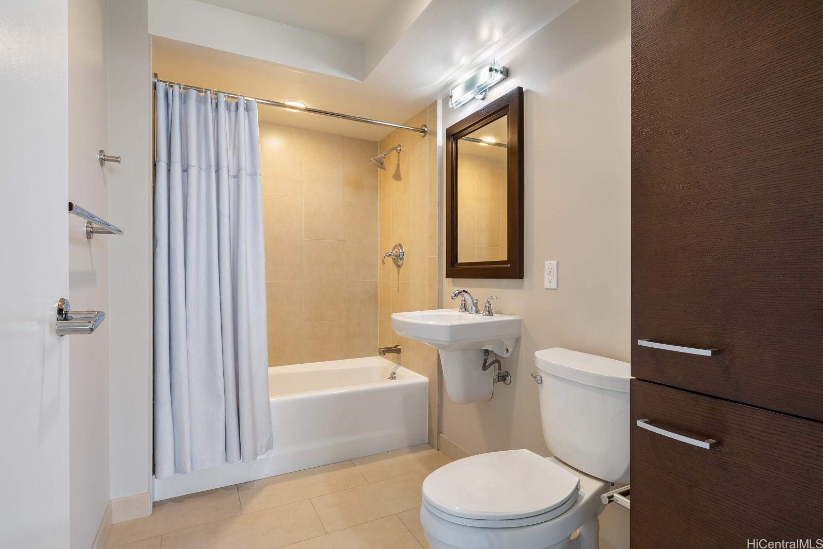 Allure Waikiki condo # 1103, Honolulu, Hawaii - photo 20 of 25