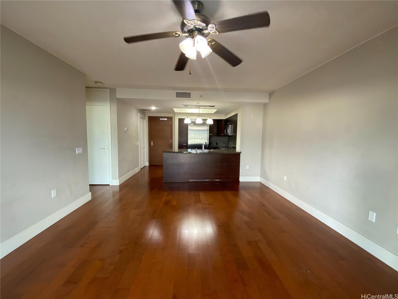 1837 Kalakaua Ave Honolulu - Rental - photo 3 of 6