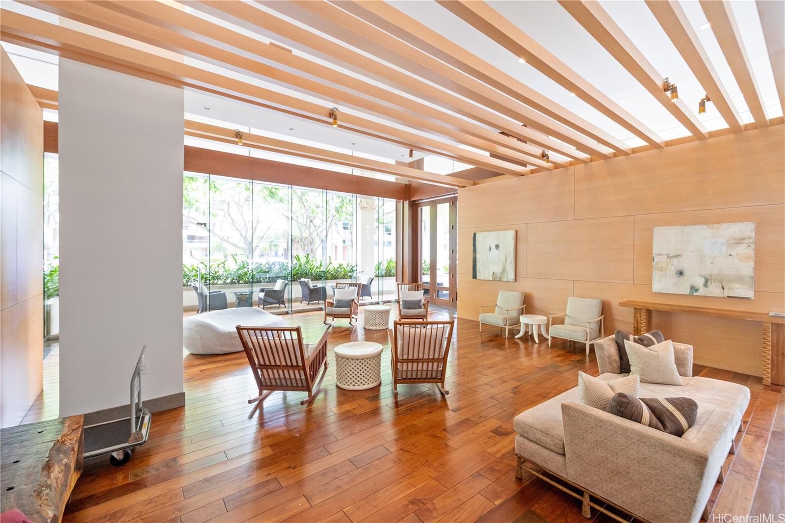 Allure Waikiki condo # 1806, Honolulu, Hawaii - photo 23 of 25